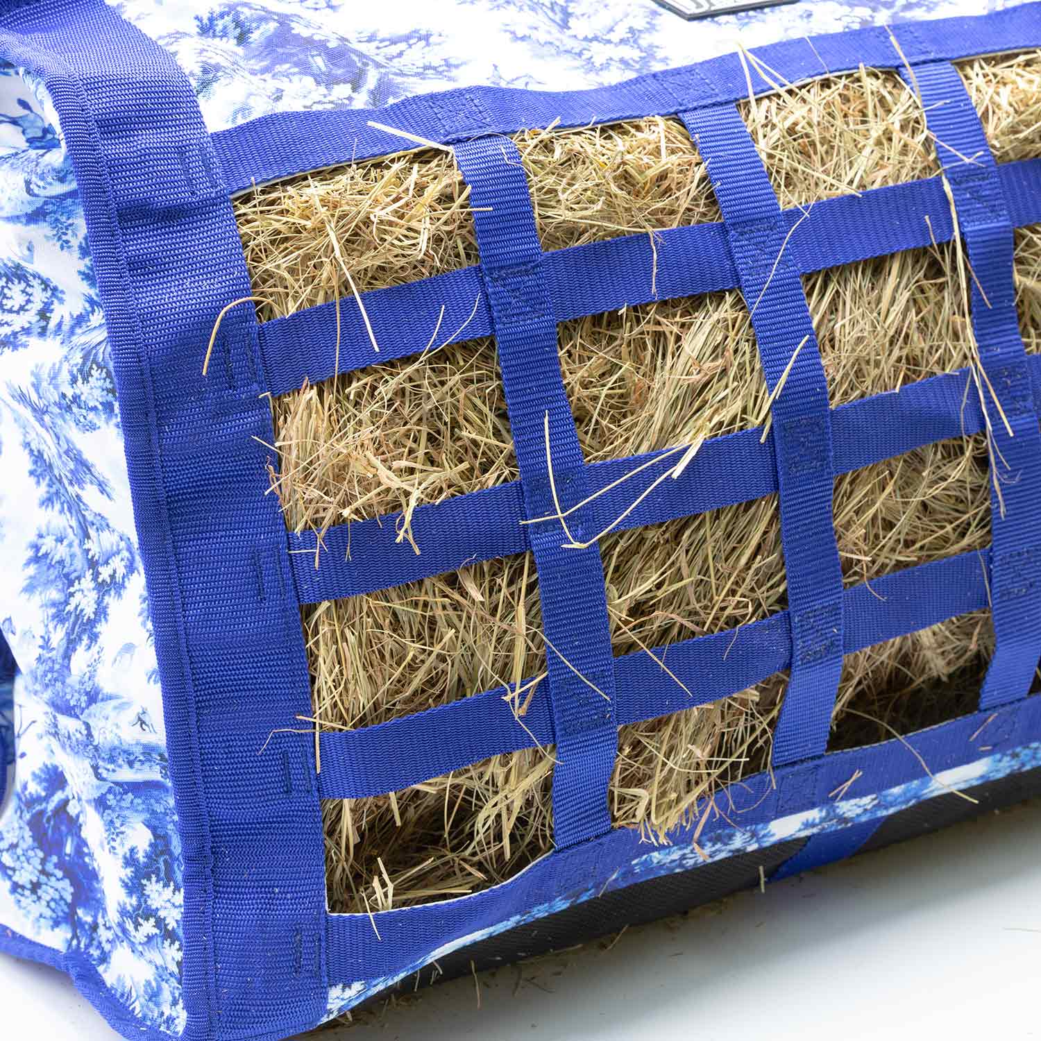 Image of Jeffers Expression Extend-Feed Hay Bag for Horses & Livestock
