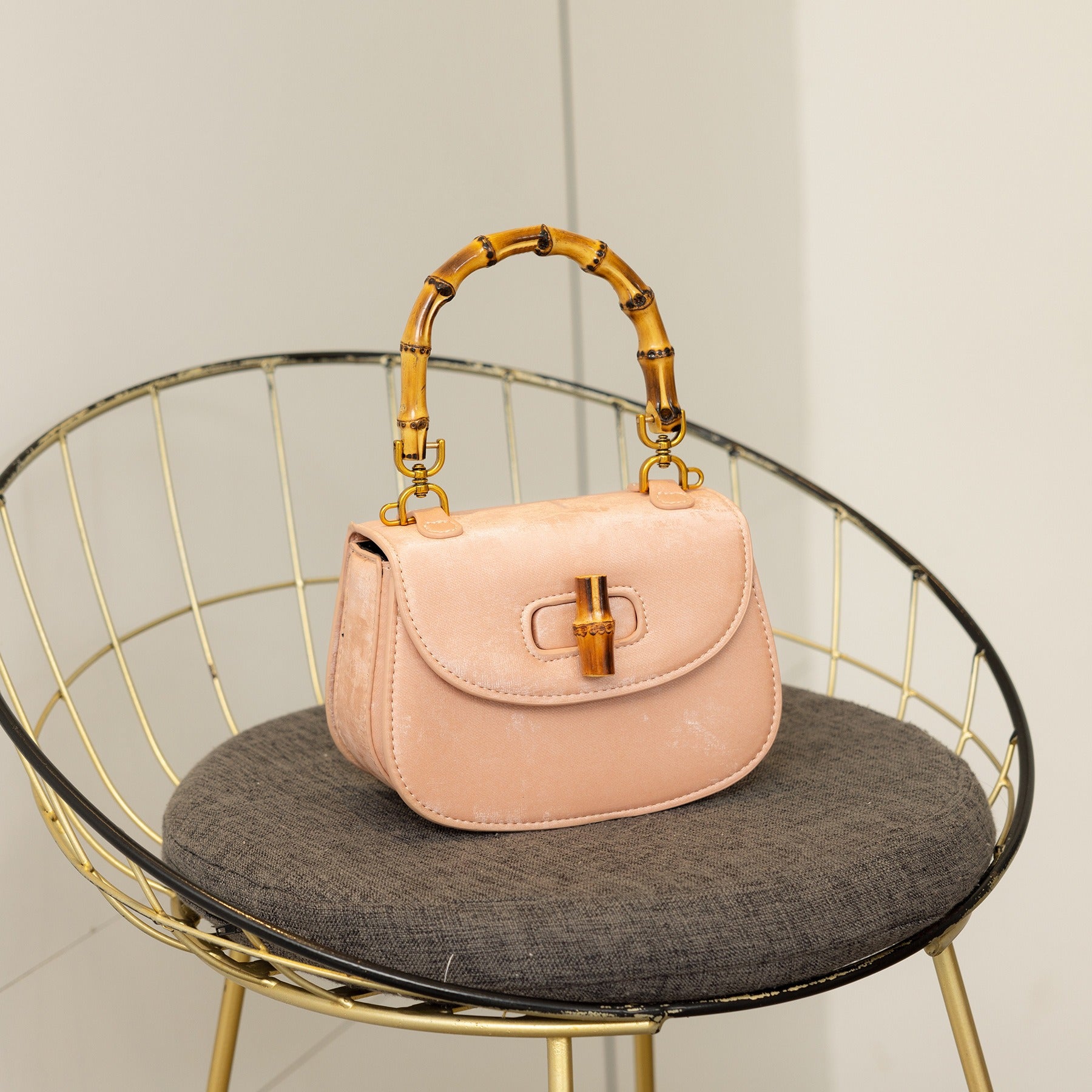 Image of Western style bamboo joint handbag versatile commuting bag single shoulder crossbody saddle bag